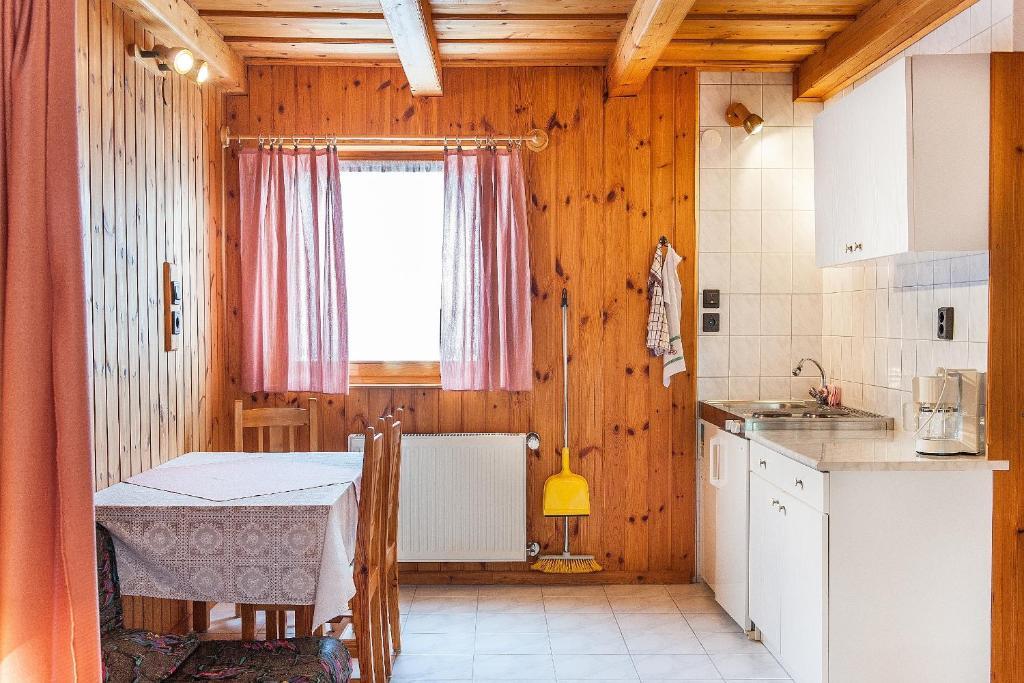 Alina Apartmanhaz Hévíz 客房 照片